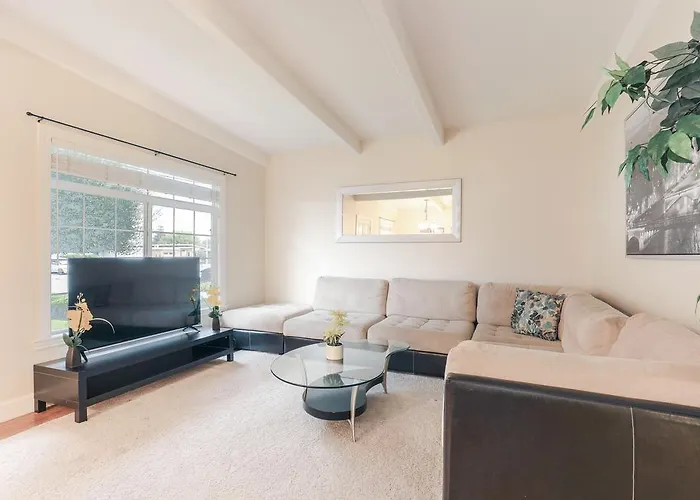 Peaches & Cream 3Br/1Ba