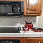 Peaches & Cream 3Br/1Ba